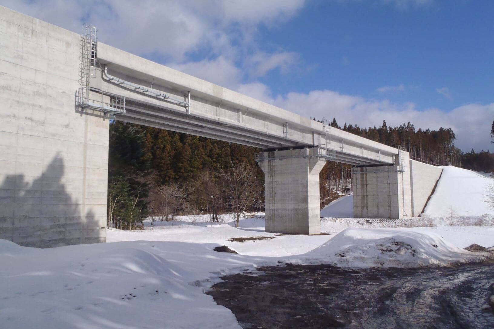 函館江差自動車道 幸連川橋 (R1,10月~R2,10月)